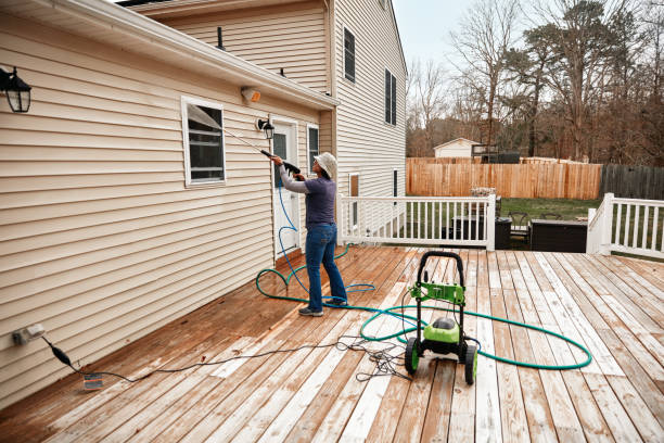 Best Garage Pressure Washing  in Summit, WA