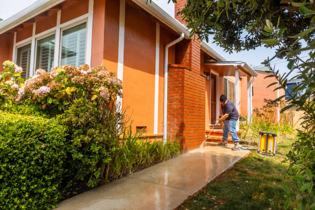 Best Fence Pressure Washing  in Summit, WA